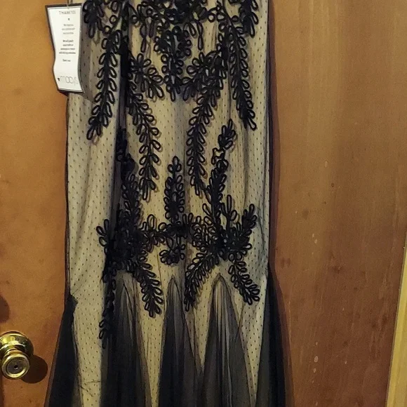 Betsy & Adam Soutache Mermaid Gown - Black/Nude - Picture 3 of 5